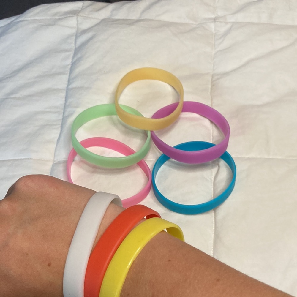 Bracelets - Picture 2 of 2
